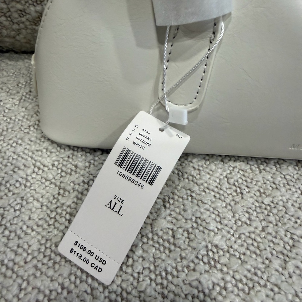 NWT Melie Bianco Dakota Women’s White Small Shoulder Bag - Picture 4 of 8